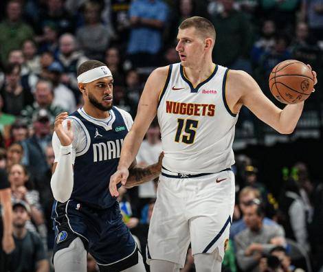 爱游戏体育网址反败为胜首场状态出色，掘金观众沸腾！，西亚卡姆重返赛场气势如虹延续的简单介绍